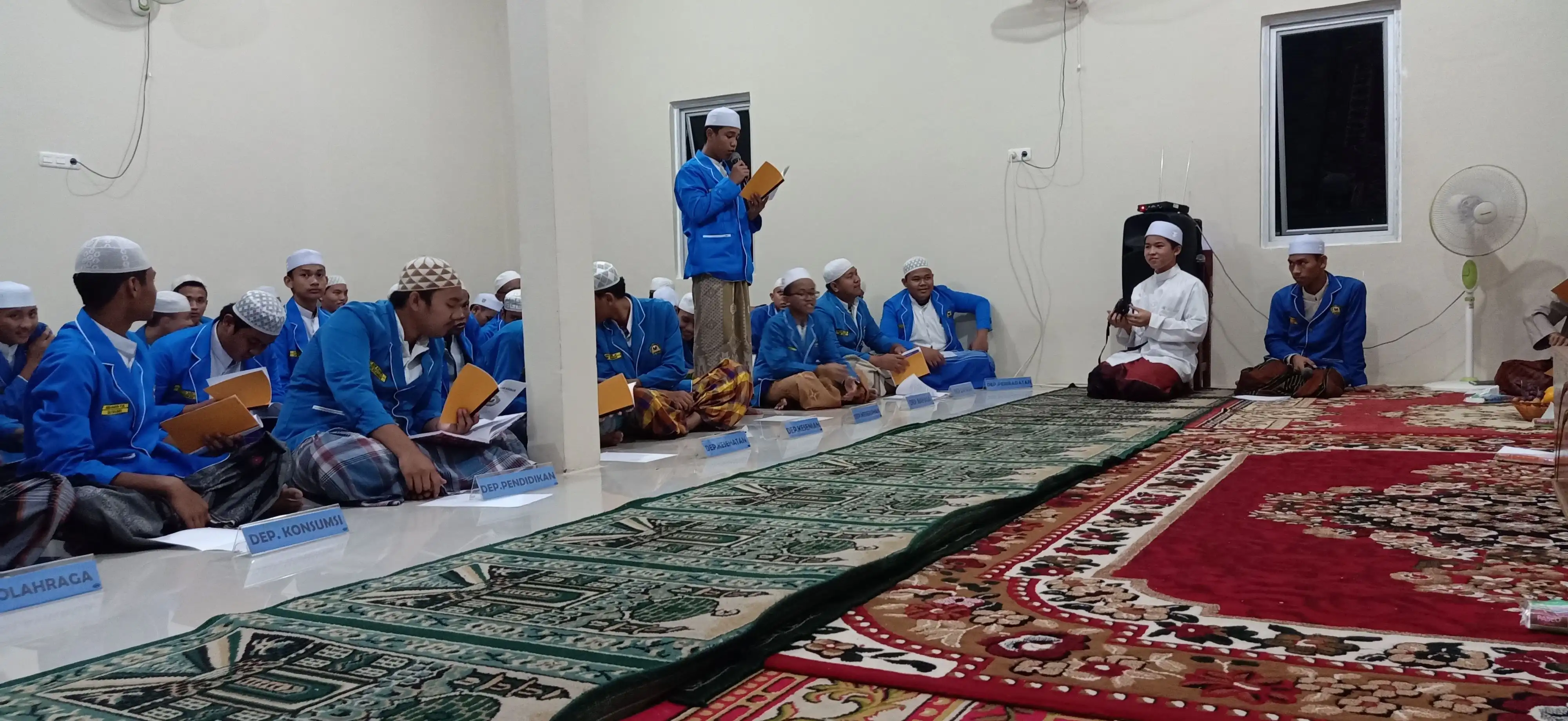 Rapat Akbar 12
